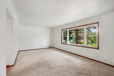 Welcome to this updated Rambler home located just minutes away - photo 3