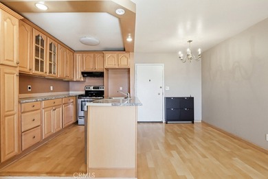 Don't miss this wonderful condo in the Park Ocean condominiums