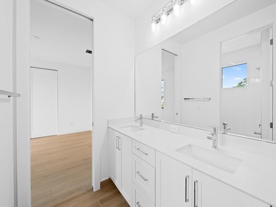 Final opportunities at Marina Landings, the only new - photo 16