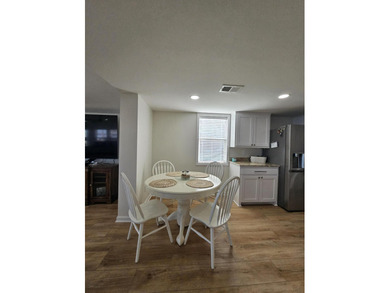Welcome to luxury lake front living! This beautiful totally - photo 16