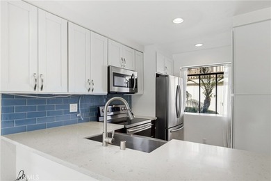 Welcome to this charming two-story condo in the desirable Quail - photo 9
