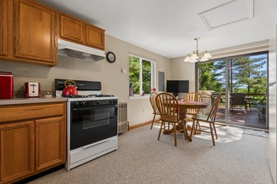Well-maintained 2-bedroom, 1-bath home offering a beautiful lake - photo 26