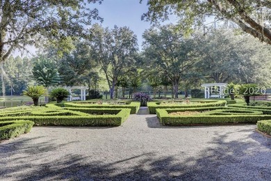 Fantastic wooded lot located in the desirable Berkeley Hall - photo 7