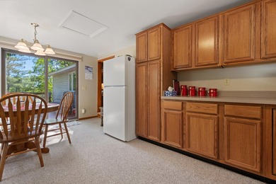 Well-maintained 2-bedroom, 1-bath home offering a beautiful lake - photo 27