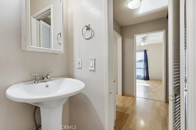 Don't miss this wonderful condo in the Park Ocean condominiums