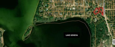 Well-maintained 2-bedroom, 1-bath home offering a beautiful lake - photo 31