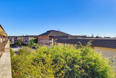 Don't miss this wonderful condo in the Park Ocean condominiums