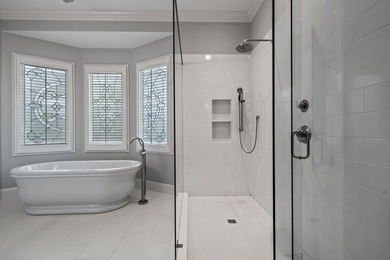 STUNNING LAKEFRONT HOME IN GATED HARBOR CLUB - REMODELED FROM - photo 37