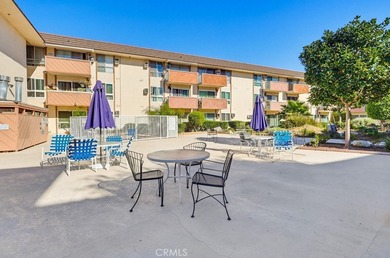 Don't miss this wonderful condo in the Park Ocean condominiums