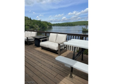 Upper Greenwood Lake Home For Sale in West Milford New Jersey