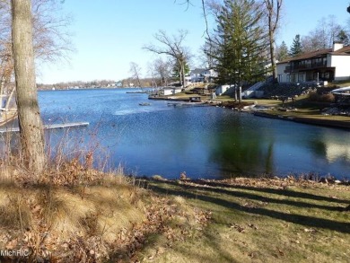 Goguac Lake Lot For Sale in Battle Creek Michigan