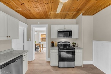 Welcome to this fully updated duplex in the heart of Euclid - photo 11
