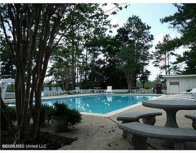 Acadian cottage, 3 bed, 2 1/2 bath, three levels with interior - photo 17