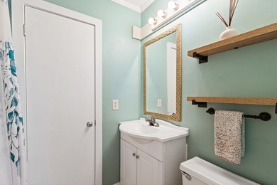 Welcome to this beautifully updated 1 bedroom, 1.5 bath condo - photo 18