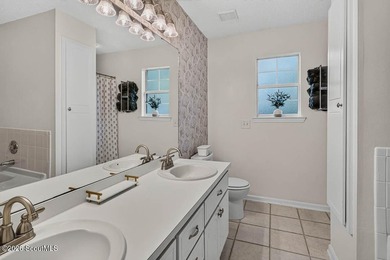Welcome home to this charming 3-bedroom, 2-bathroom residence - photo 22