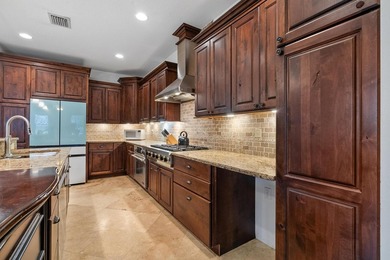 Welcome to this exceptional newer-built residence offering over - photo 7