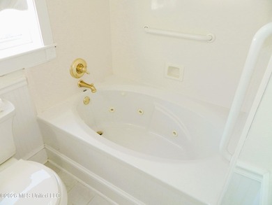 Acadian cottage, 3 bed, 2 1/2 bath, three levels with interior - photo 36