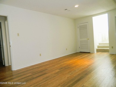 Acadian cottage, 3 bed, 2 1/2 bath, three levels with interior - photo 41