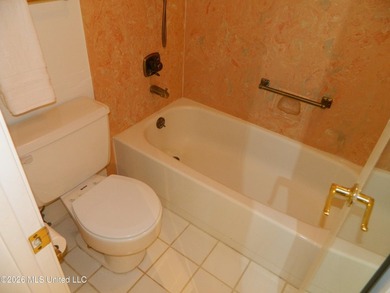 Acadian cottage, 3 bed, 2 1/2 bath, three levels with interior - photo 45