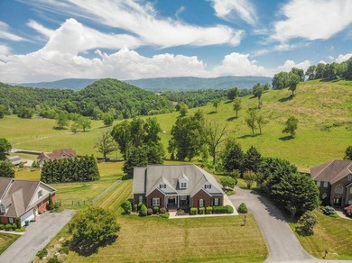 Spacious 4BR/4BA single-family home located just minutes from - photo 5