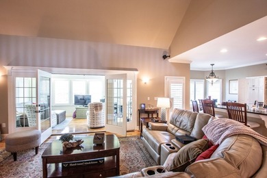 Spacious 4BR/4BA single-family home located just minutes from - photo 10