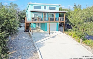 Canyon Lake Home For Sale in Canyon Lake Texas