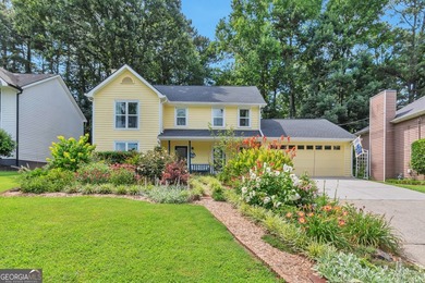 This updated two level home is well maintained in a quiet close - photo 2