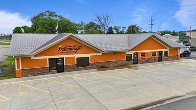 Investment opportunity consists of 4,500 square foot - photo 2