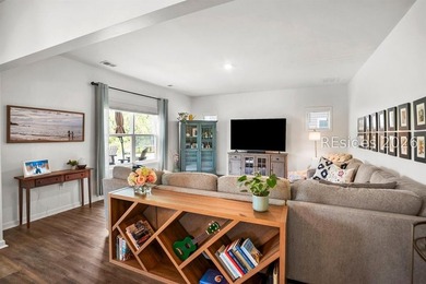 Welcome to 25 Chinquapin! A beautifully maintained home offering - photo 8