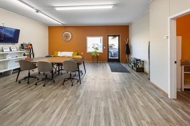 Investment opportunity consists of 4,500 square foot - photo 9