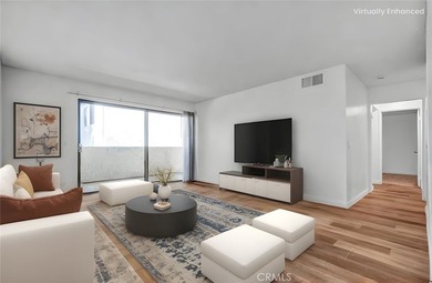 Absolutely gorgeous and completely renovated, this 2-bedroom - photo 1