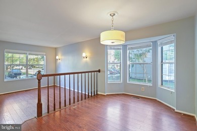 Beautifully maintained end-unit townhome in the highly desirable - photo 20