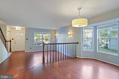 Beautifully maintained end-unit townhome in the highly desirable - photo 21