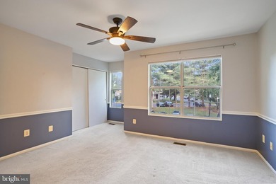 Beautifully maintained end-unit townhome in the highly desirable - photo 25