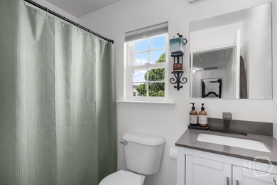 Charming 4-bedroom, 2 1/2-bath home in Savannah, GA - a short - photo 22