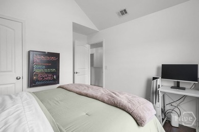 Charming 4-bedroom, 2 1/2-bath home in Savannah, GA - a short - photo 25
