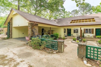 Lake living at its best. Great 3/2 condo on one level. Great - photo 3