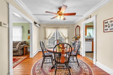 Welcome to this well-maintained 3-bedroom, 1-bathroom home - photo 9