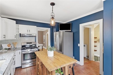 Picture-perfect Colonial in the highly sought-after Browncroft - photo 11