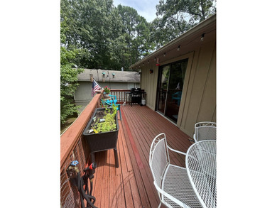 Beautiful home located in the heart of Fairfield Bay, close to - photo 13