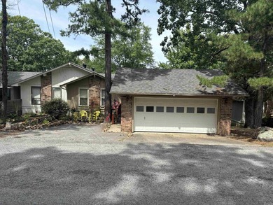 Beautiful home located in the heart of Fairfield Bay, close to - photo 16