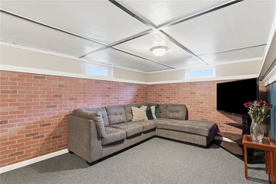 Picture-perfect Colonial in the highly sought-after Browncroft - photo 24