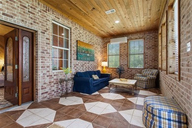 SIGNIFICANT $100,000+ DROP - PRICED TO MOVE! Discover the kind - photo 29