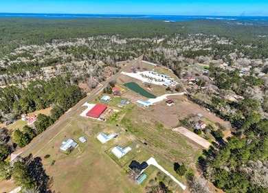 Welcome to your like-new 2023-built home! This pristine - photo 6