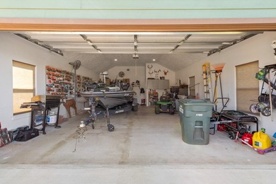 Welcome to your like-new 2023-built home! This pristine - photo 7