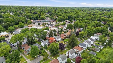 Picture-perfect Colonial in the highly sought-after Browncroft - photo 38
