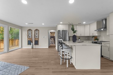 Are you searching for the ultimate lakeside property that