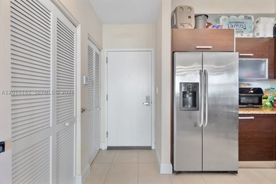 Spacious residence featuring stunning, unobstructed sunset and - photo 3