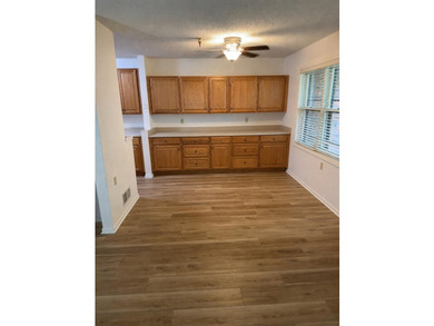 Enjoy one level living with amenities that include a full - photo 4