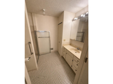 Enjoy one level living with amenities that include a full - photo 6